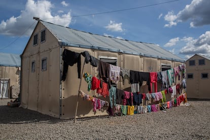 BOA VISTA, RORAIMA BRASIL, OUTUBRO 2020: Cotidiano no Abrigo para Refugiados RONDON II em Boa Vista, Roraima, Brasil. (Photograph: Victor Moriyama)