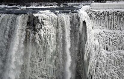 Las cataratas del Niágara ofrecían este aspecto fotografiadas desde su cara estadounidense.