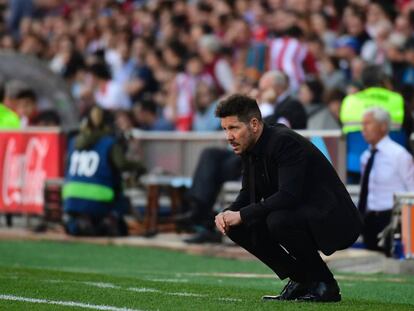 Diego Simeone durante la segunda parte del partido.