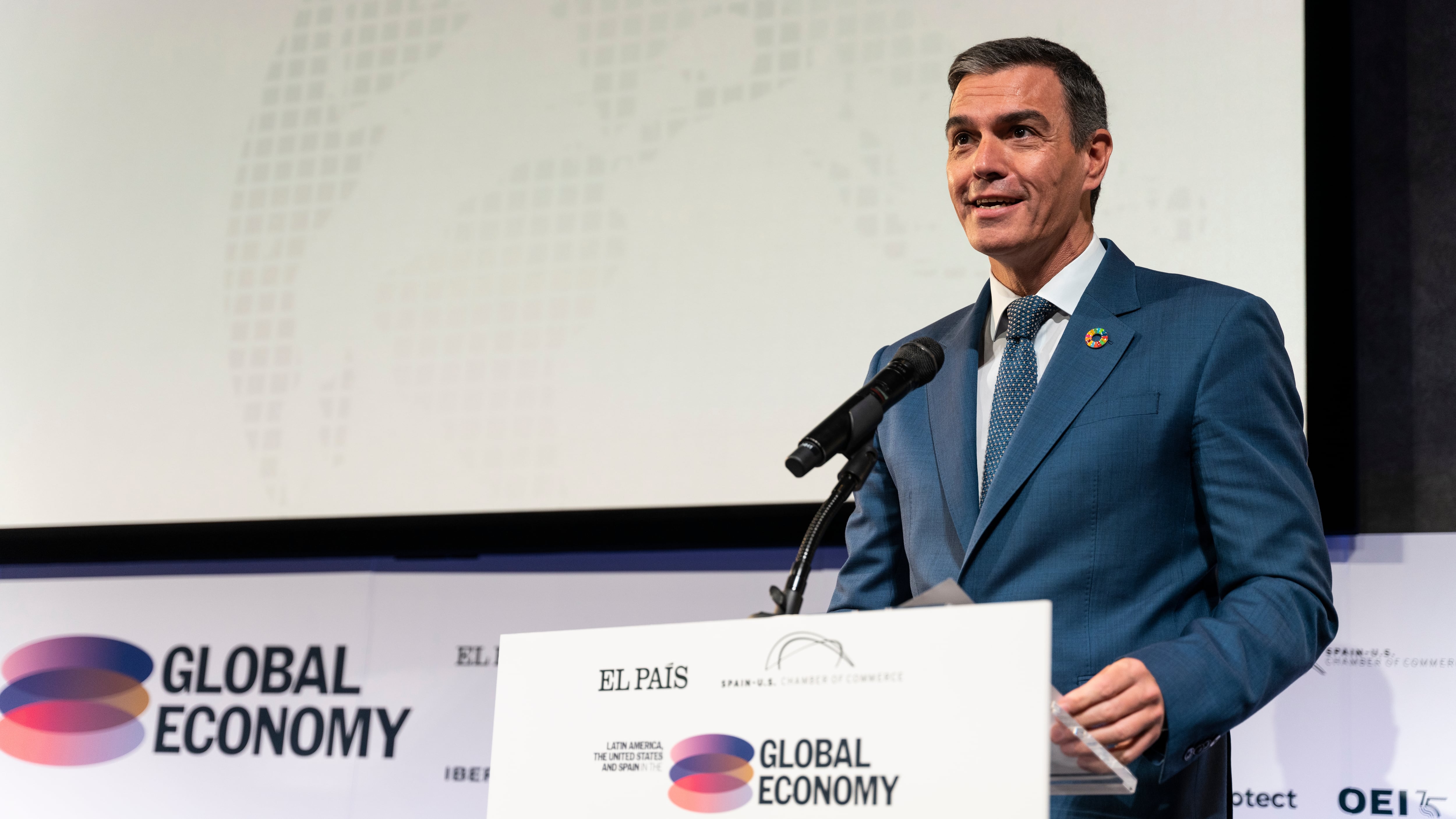 El presidente del Gobierno español, Pedro Sánchez, durante su intervención en el foro.