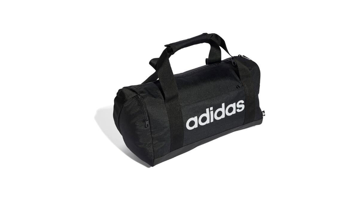 Bolsa de Adidas negra.