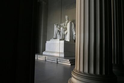 El monumento a Lincoln en Washington, en el que se leen dos inscripciones históricas: las palabras que pronunció en su segunda investidura como presidente y el discurso que ofreció en Gettysburg.
