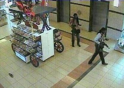 Imagen difundida en Twitter de los terroristas en el centro comercial Wesgate de Nairobi.