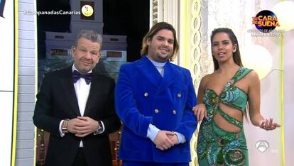 Alberto Chicote, Brays Efe y Cristina Pedroche, durante las campanadas canarias.