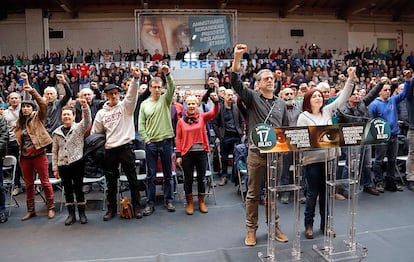 Exreclusos de ETA participan en un acto en Usurbil.