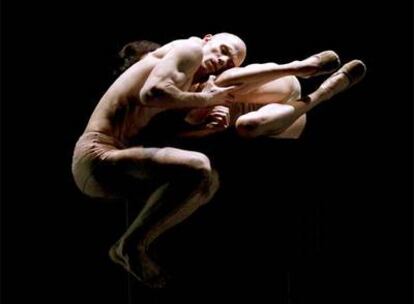 Un momento de la pieza <i>Cobalto,</i> dirigida por Nacho Duato.