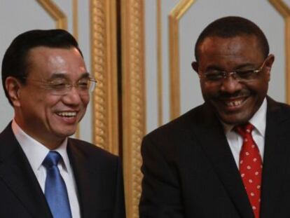 Li Keqiang, con el presidente de Etiop&iacute;a, Hailemariam Desalegn.  