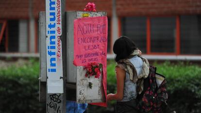 La cabina donde encontraron a Lesvy en la UNAM.