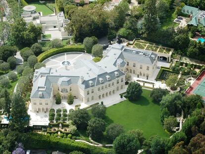 The Manor, la casa que el productor de televisión Aaron Spelling tenía en Los Ángeles, es la mansión más grande de Hollywood gracias a sus más de 5.000 metros cuadrados.