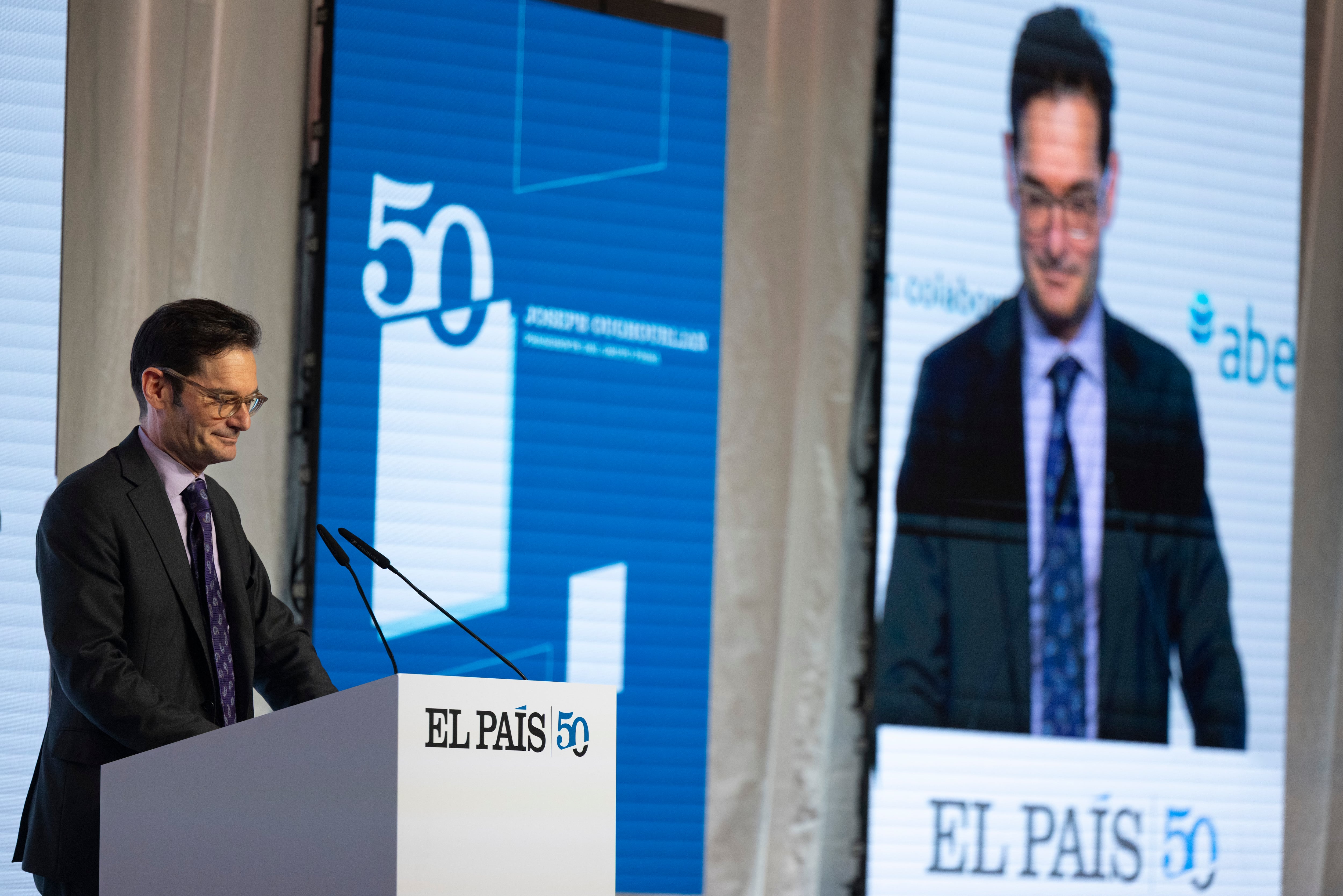 Joseph Oughourlian, el presidente del Grupo Prisa y de EL PAÍS, durante su discurso en Barcelona. 