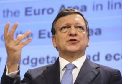 El presidente de la CE, José Manuel Barroso, habla hoy en una rueda de prensa en la sede de la Comisión Europea de Bruselas, Bélgica.