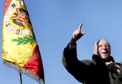 Blas Pi&ntilde;ar speaking in Madrid in 2007.