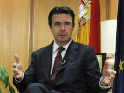 El ministro de Industria, José Manuel Soria, durante una entrevista con Efe.