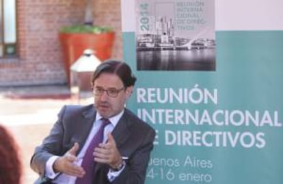 El presidente y cofundador de la Consultora de Comunicación española "Llorente y Cuenca", Jose Antonio Llorente, habla este 14 de enero, durante una entrevista con Efe en Buenos Aires (Argentina).