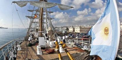 Foto de archivo del 7 de septiembre de 2012 de la fragata argentina 'Libertad' en el muelle del Arsenal, en Las Palmas de Gran Canaria.