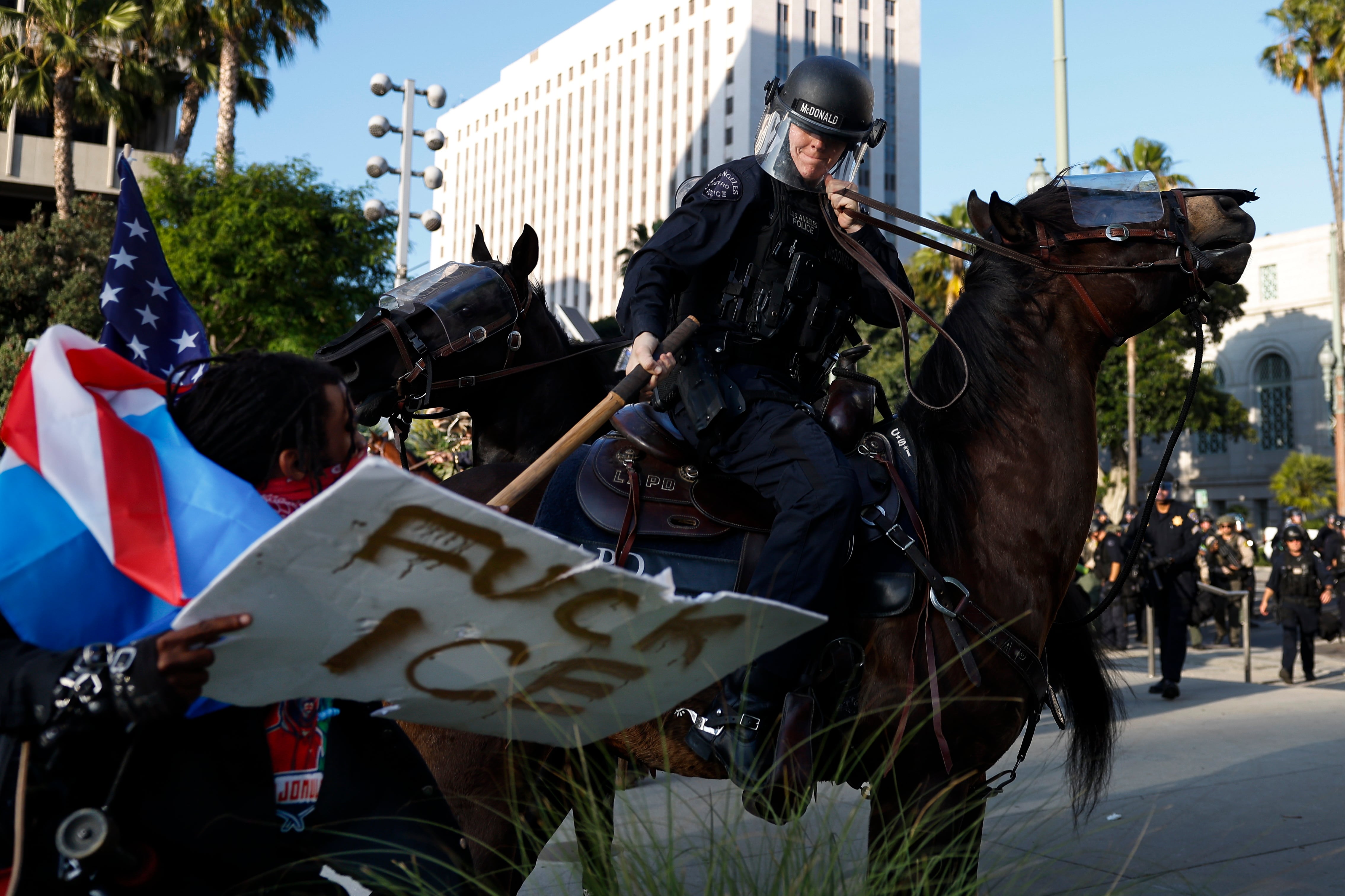 Las protestas de Los Ángeles por la política migratoria despiertan la resistencia dormida contra Trump