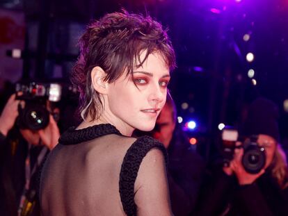 The president of the jury of the 73rd Berlinale, Kristen Stewart, arrives at the award ceremony, on February 25, 2023.