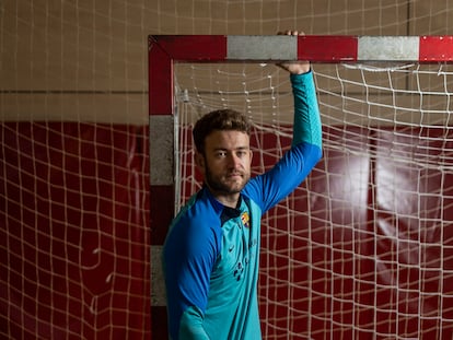 Gonzalo Pérez de Vargas posa después de un entrenamiento de esta semana en la Ciudad Deportiva azulgrana.