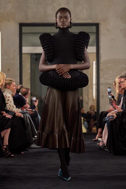 ALAÏA FALL 2025