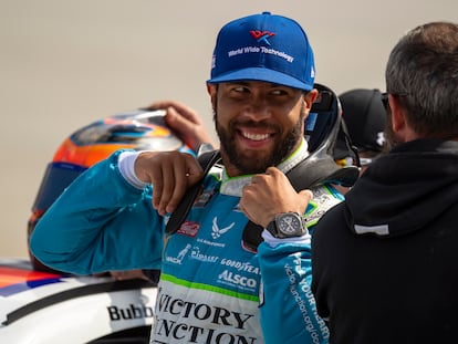 Bubba Wallace, durante una carrera de la NASCAR en octubre de 2019.