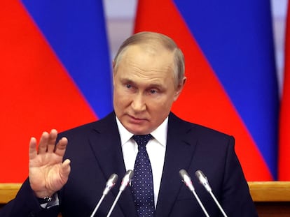 El presidente ruso, Vladímir Putin, durante su comparecencia el 27 de abril en el Consejo de Legisladores de la Asamblea Federal en San Petersburgo.