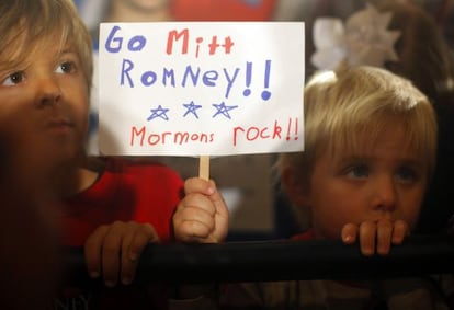 Mormones en un mitin de Romney en Carolina del Sur.