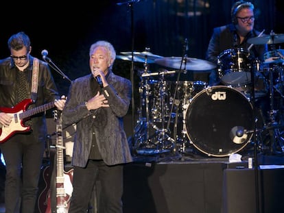 Tom Jones volvi&oacute; a sorprender el mi&eacute;rcoles en Barcelona.