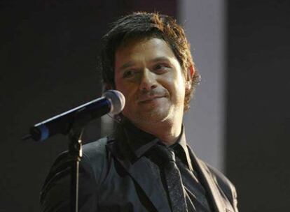 Alejandro Sanz durante un concierto en plena polémica con Chávez, en octubre de 2007