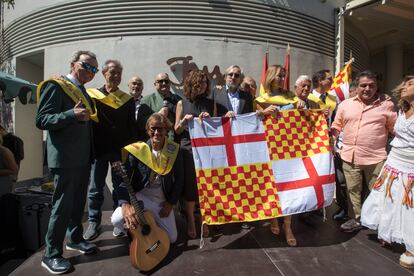 Foto de grupo de la ejecutiva Tabarnesa.