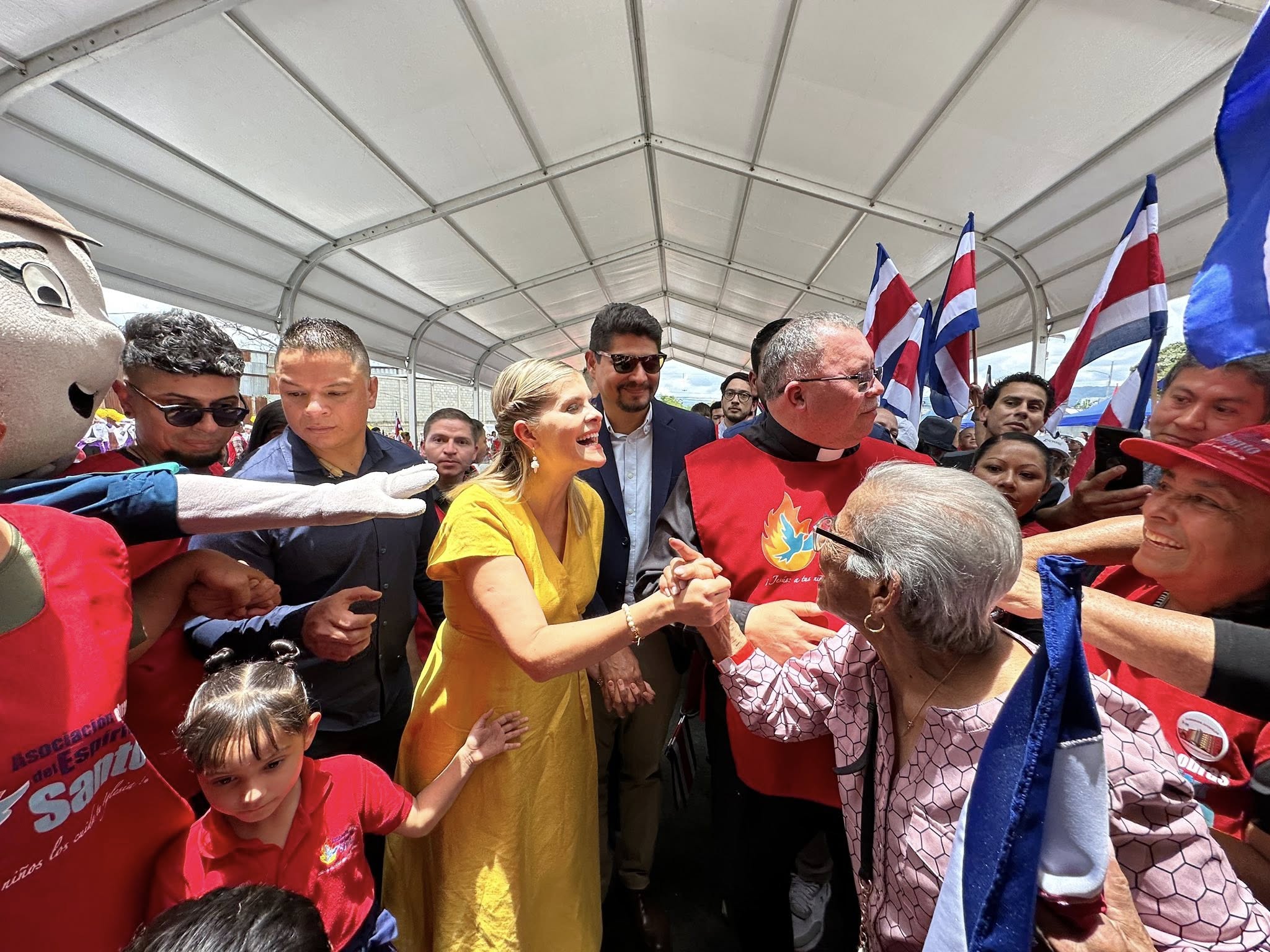 Costa Rica sucumbe a la marea evangélica que avanza por Centroamérica