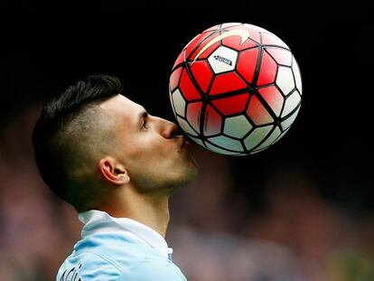 Ag&uuml;ero, tras marcar un gol.