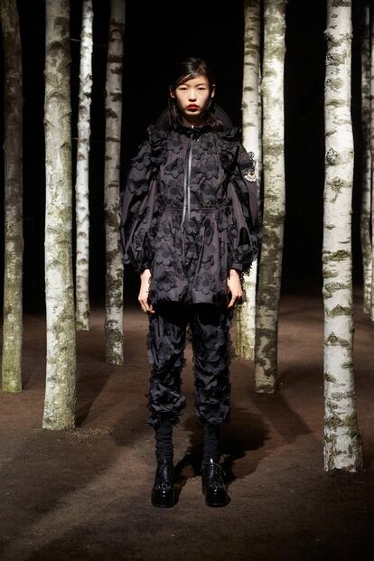 smag-moncler-5-simone-rocha-rf19-0125