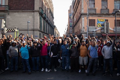 Marcha de la CNTE en Palacio Nacional