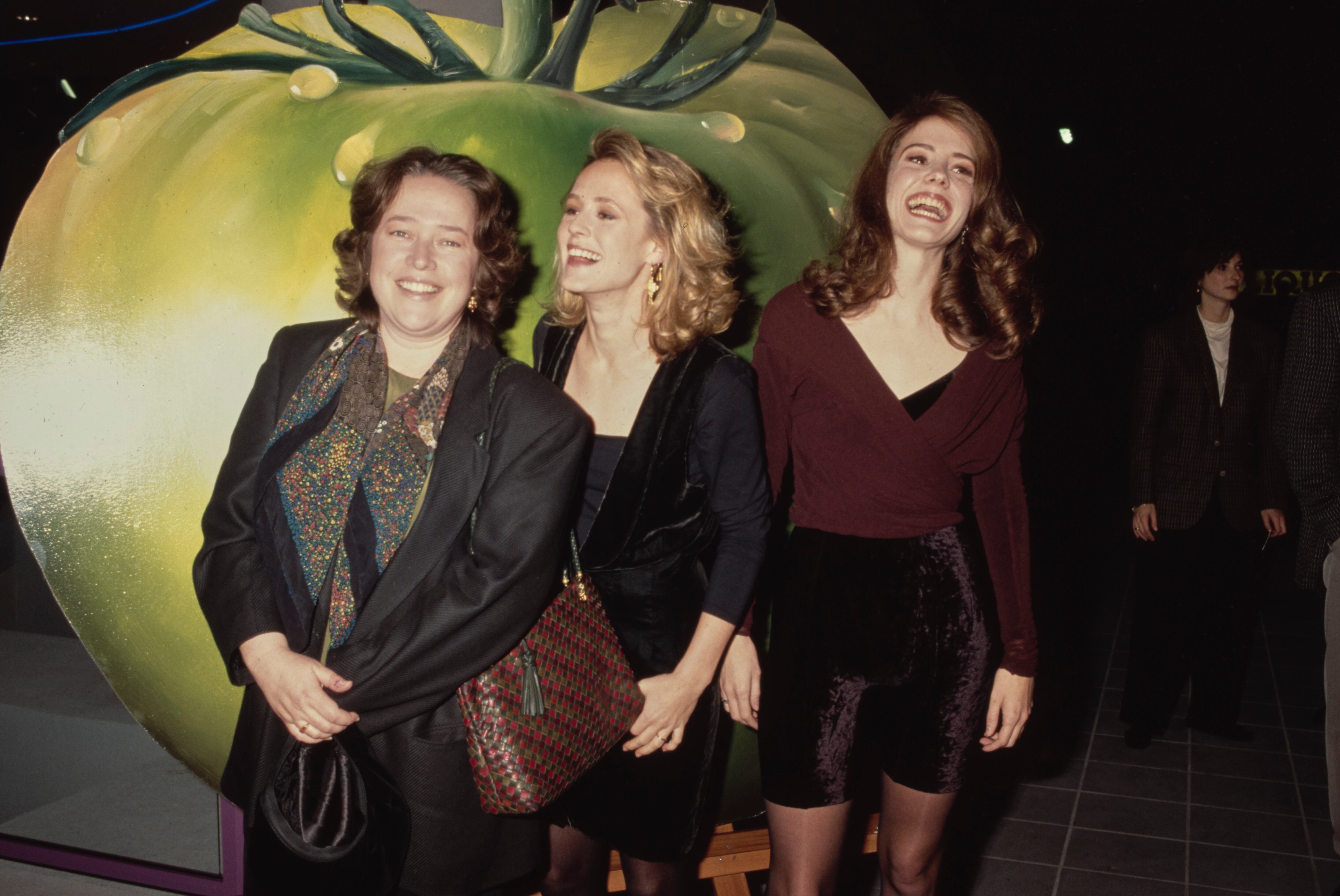 Kathy Bates, Mary Stuart Masterson y Mary Louise Parker en el estreno de 'Tomates verdes fritos'.