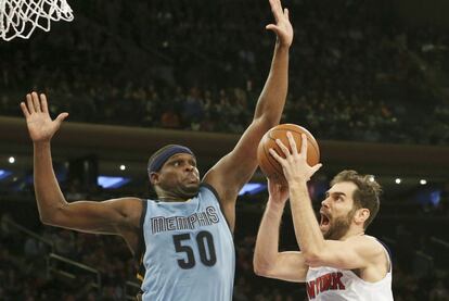 Calderón lanza ante Randolph.