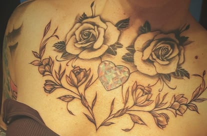 Detalle de uno de los tatuajes de Yolanda Alarcón, en una imagen cedida por ella.