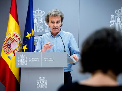 El director del Centro de Emergencias y Alertas Sanitarias, Fernando Simón, durante la rueda de prensa ofrecida este jueves en Madrid.