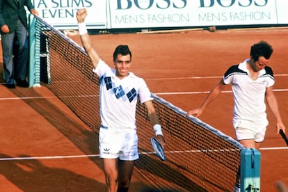 Lendl celebra su victoria en la final de Roland Garros de 1984 ante McEnroe. / RINDOFF PETROFF (GETTY)