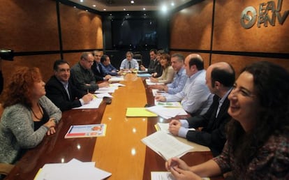 Reunión del EBB, el día siguiente a las elecciones del 21-O.