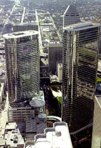 Los dos edificios de Enron, vistos desde un despacho de Dynegy.