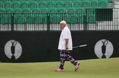 John Daly en el Open, con sus inconfundibles pantalones de colores.