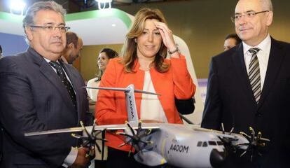 Zoido, Díaz y Ureña, esta mañana durante la inauguración de ADM.