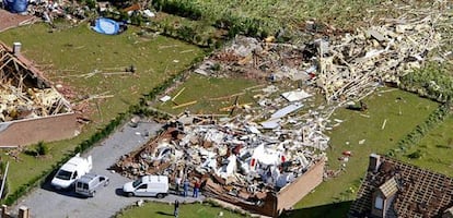 Unas 40 vivendas han sido afectadas por el pequeño tornado.