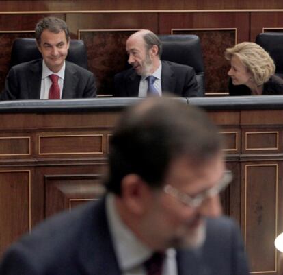 Zapatero, Rubalcaba, Salgado y Rajoy durante un debate monográfico en el Congreso sobre la situación del empleo en España.