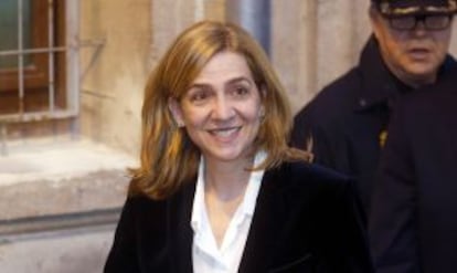 Cristina de Borbón is refusing to renounce her symbolic rights to the throne despite pressure to do so.