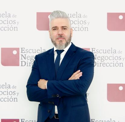 Francisco Santos, director de la Escuela de Negocios y Dirección–ENyD.