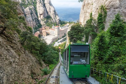 El funicular de Sant Joan, que sube hasta 1.000 metros y cuenta con mirador a la llegada.