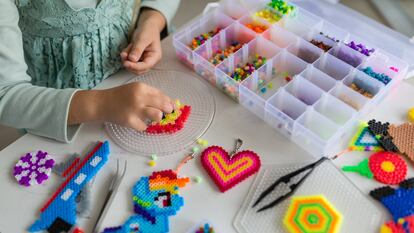 Los niños pueden crear multitud de diseños y dejar volar su imaginación. GETTY IMAGES.