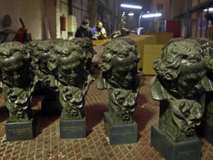 Premios Goya almacenados en el taller de Torrej&oacute;n (Madrid), donde se esculpen.