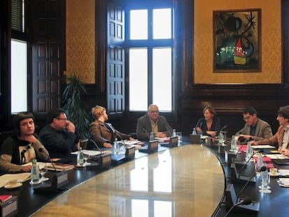 Un moment de la reunió de la Mesa del Parlament.